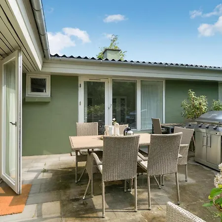 Ferienhaus Lovely In With Sauna Tranekær