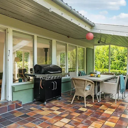 Lovely In With Sauna