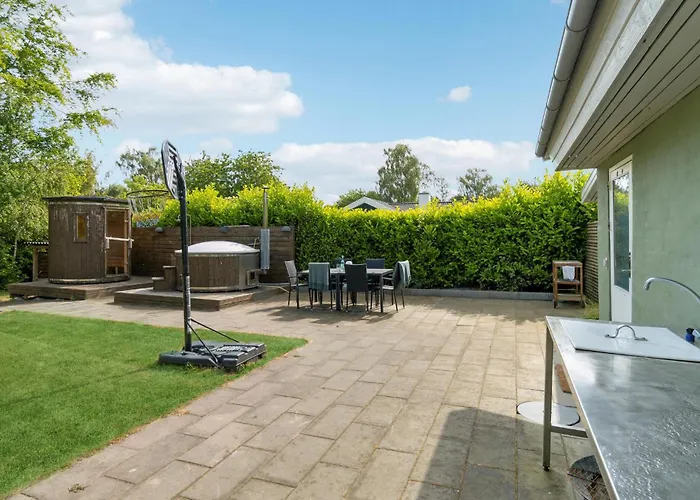 Lovely In With Sauna